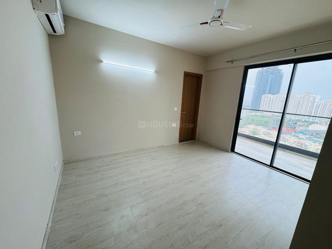 3 BHK for rent in Sector 74, Gurugram — semi-furnished — 2010 sq.ft — M3M Skywalk