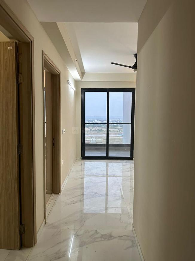3 BHK for rent in Sector 74, Gurugram — semi-furnished — 2000 sq.ft — M3M Skywalk