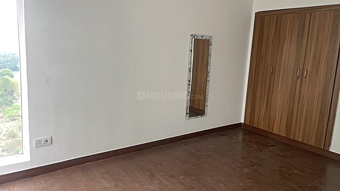 3 BHK for rent in Sector 77, Gurugram — semi-furnished — 1615 sq.ft — Umang Winter Hills