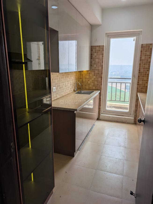 3 BHK for rent in Sector 77, Gurugram — semi-furnished — 1821 sq.ft — Umang Winter Hills