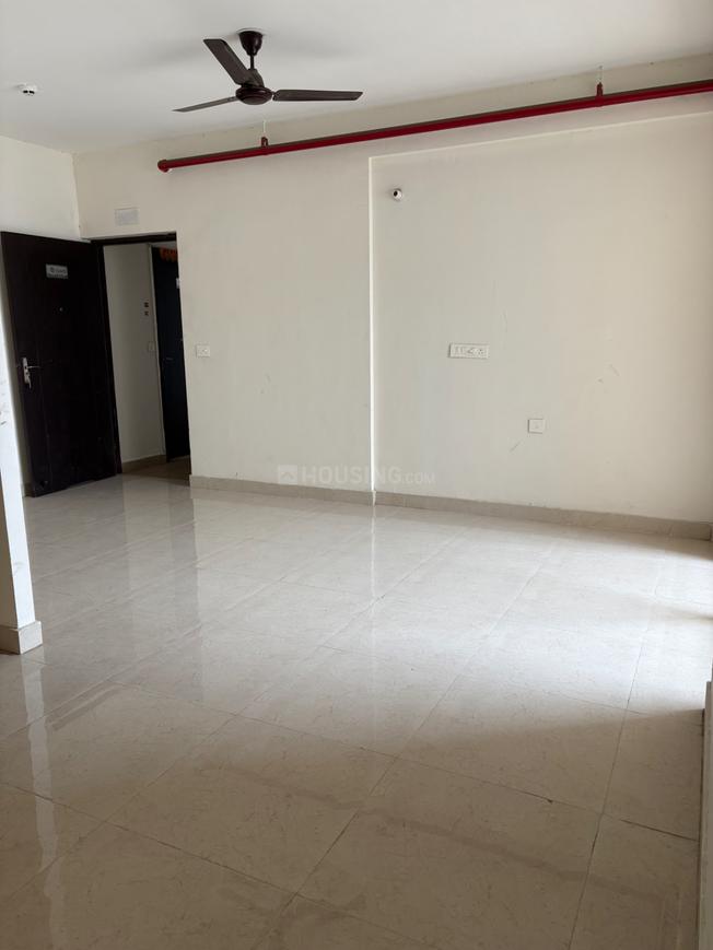 3 BHK for rent in Sector 79, Gurugram — semi-furnished — 738 sq.ft — Signature Global Golf Green