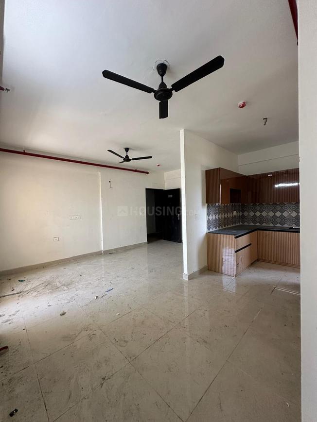 3 BHK for rent in Sector 79, Gurugram — semi-furnished — 738 sq.ft — Signature Global Golf Green