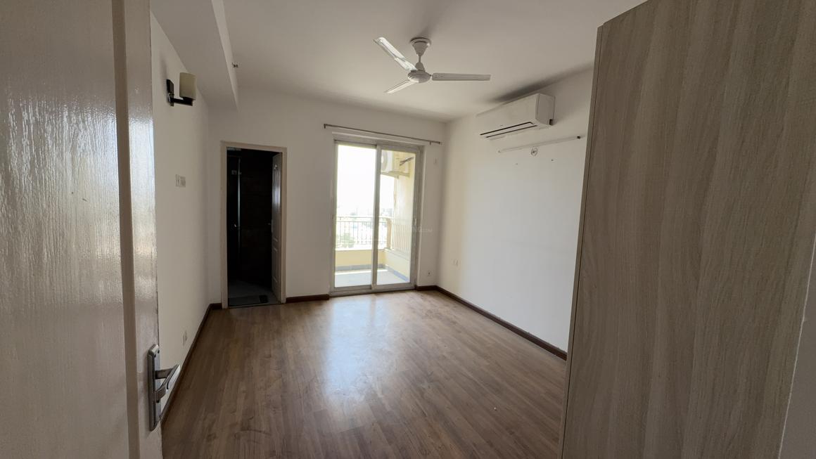 3 BHK for rent in Sector 79, Gurugram — semi-furnished — 1530 sq.ft — Supertech Araville