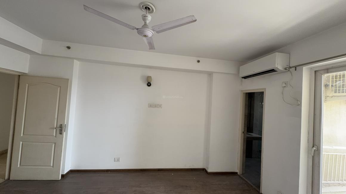 3 BHK for rent in Sector 79, Gurugram — semi-furnished — 1945 sq.ft — Supertech Araville
