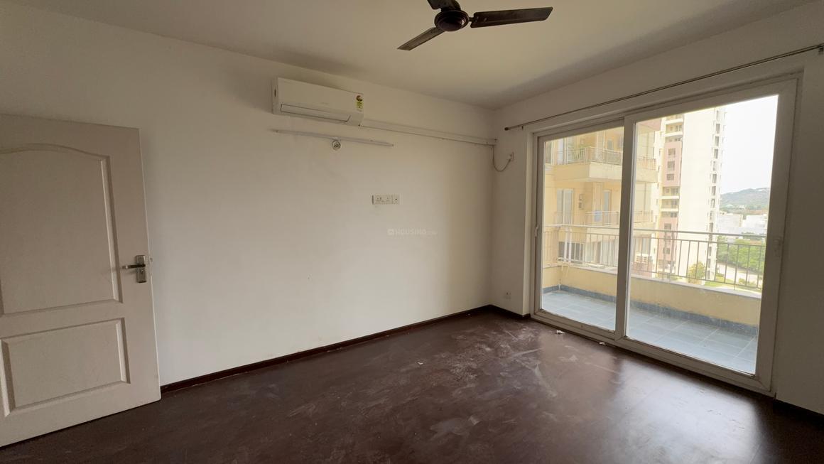 3 BHK for rent in Sector 79, Gurugram — semi-furnished — 1945 sq.ft — Supertech Araville
