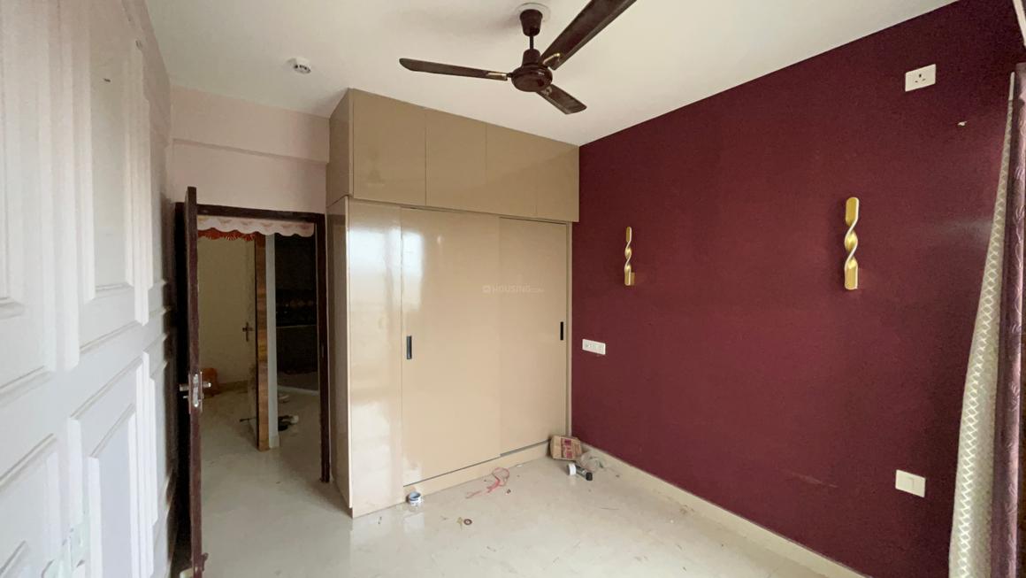 3 BHK for rent in Sector 79, Gurugram — semi-furnished — 910 sq.ft — Signature Global Golf Green