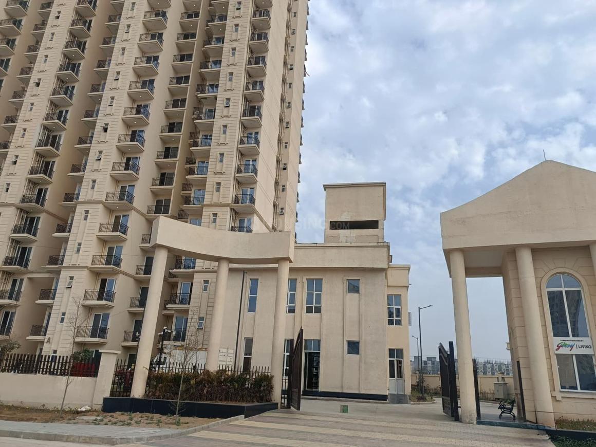 3 BHK for rent in Sector 79, Gurugram — semi-furnished — 729 sq.ft — Signature Global Golf Green