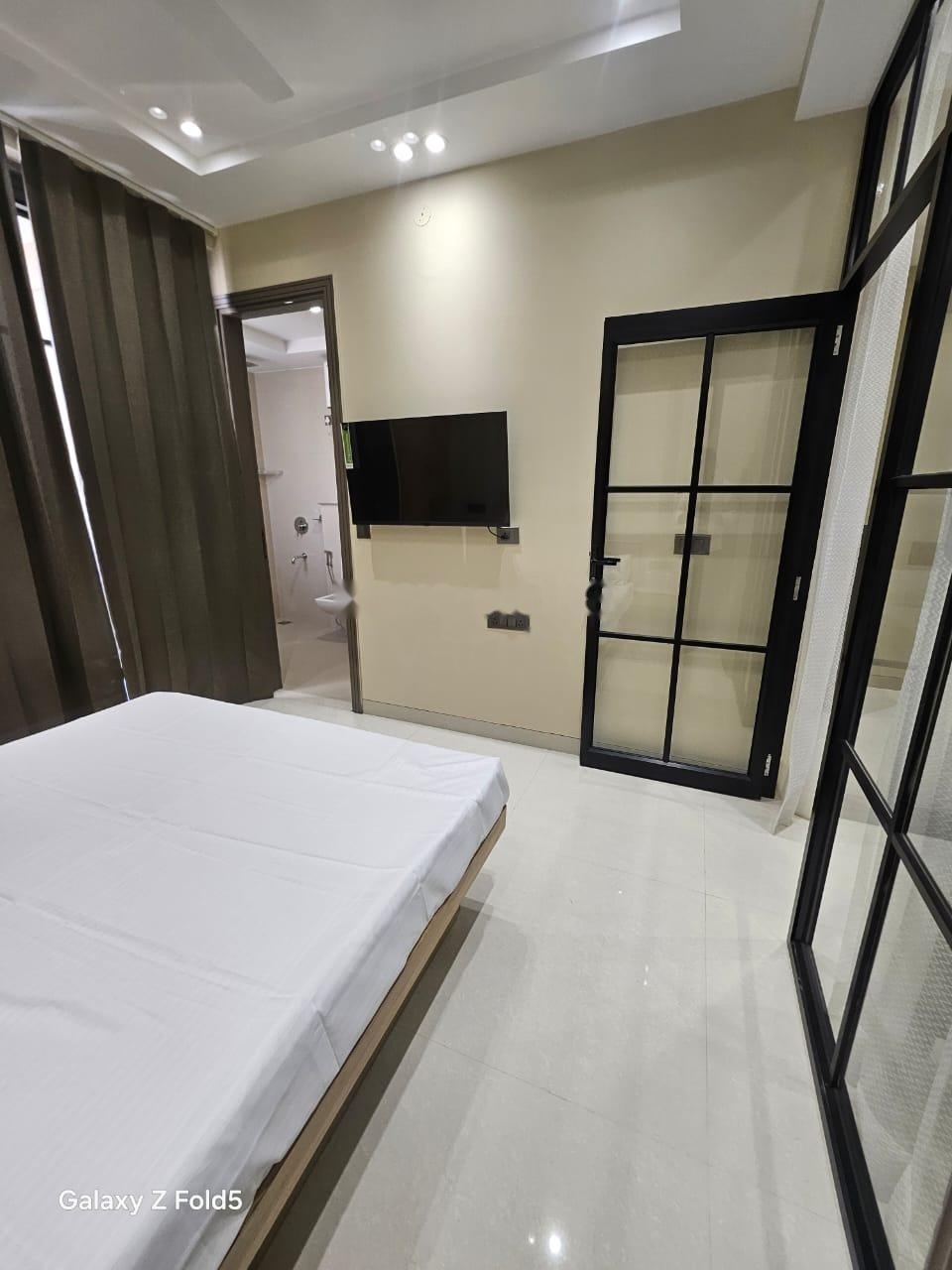 3 BHK for rent in Sector 82, Gurugram — semi-furnished — 2250 sq.ft — Vatika India Next