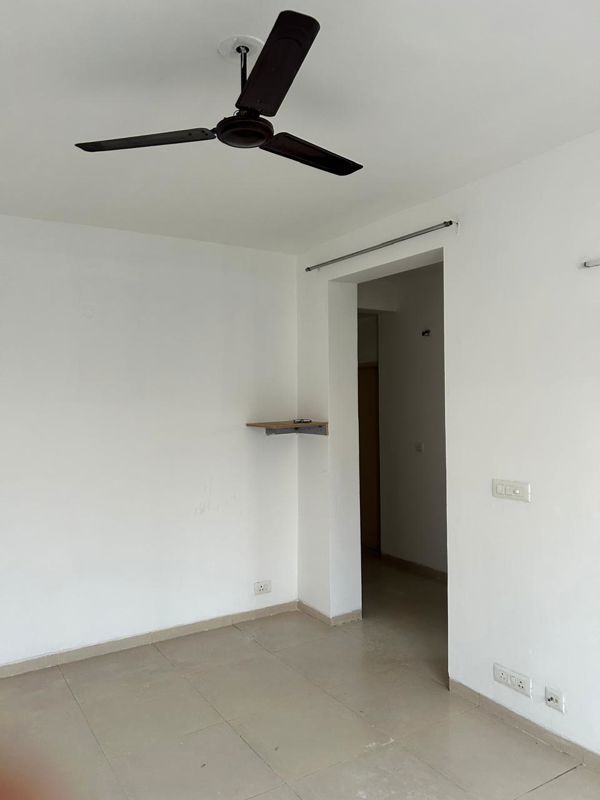 3 BHK for rent in Sector 82, Gurugram — semi-furnished — 1285 sq.ft — Vatika India Next Primrose Floors