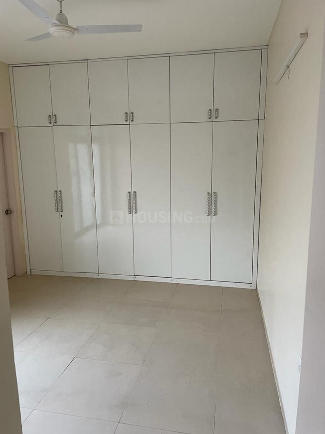 3 BHK for rent in Sector 82, Gurugram — semi-furnished — 1271 sq.ft — Vatika Primrose Floors