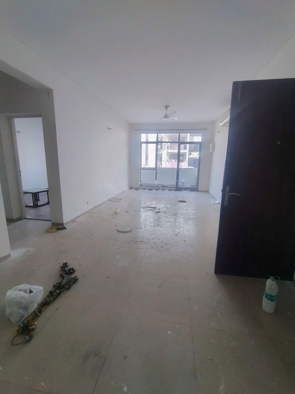 3 BHK for rent in Sector 83, Gurugram — semi-furnished — 2000 sq.ft — Vatika Lifestyle Homes