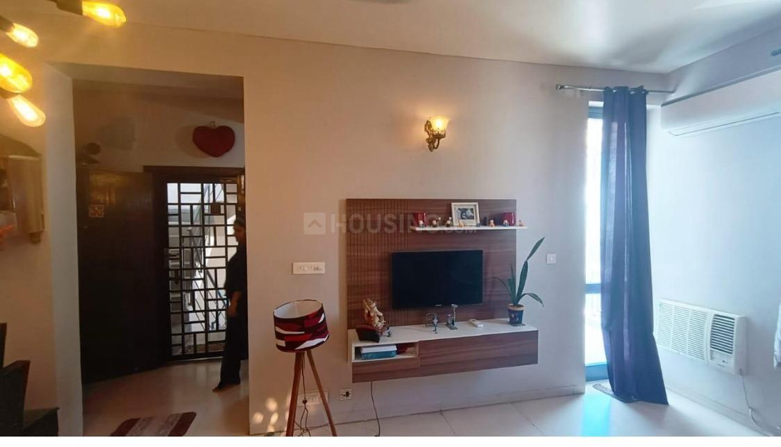 3 BHK for rent in Sector 83, Gurugram — semi-furnished — 1525 sq.ft — Vatika Iris Floors