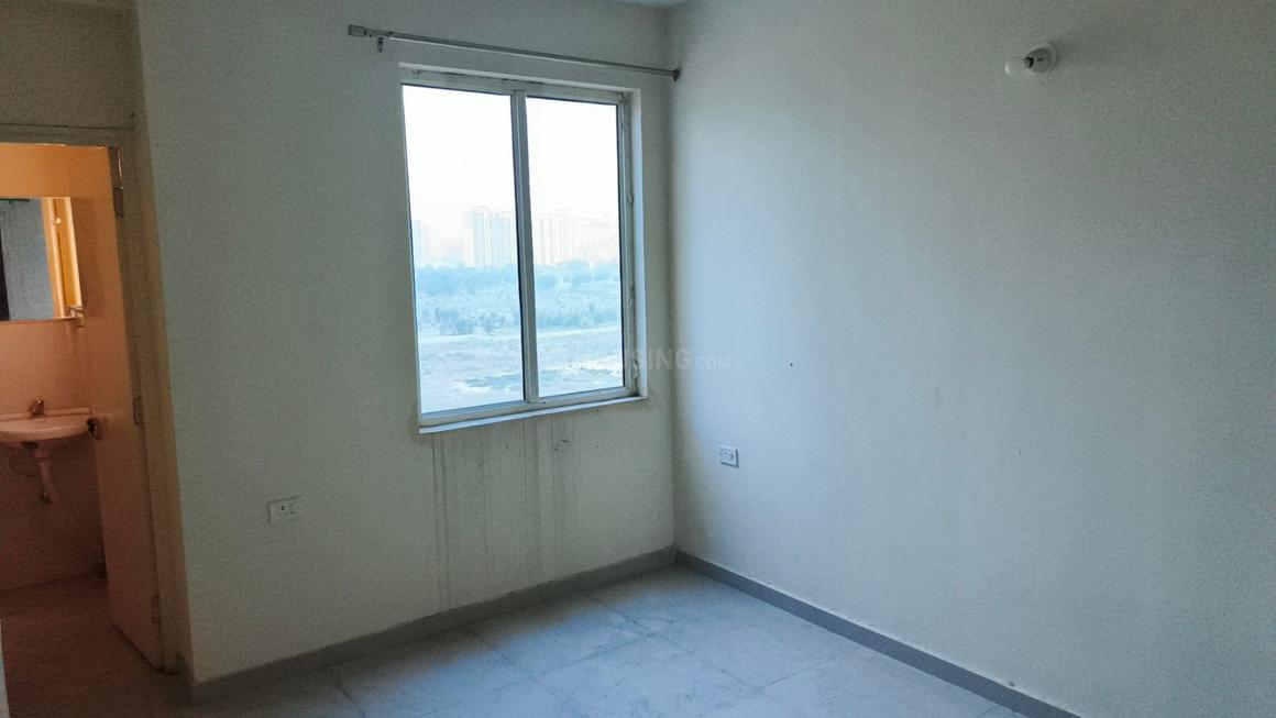 3 BHK for rent in Sector 86, Gurugram — semi-furnished — 755 sq.ft — Pyramid Urban Homes II