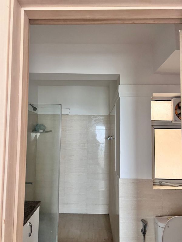 3 BHK for rent in Sector 86, Gurugram — semi-furnished — 1930 sq.ft — DLF The Skycourt