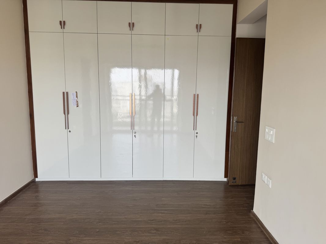 3 BHK for rent in Sector 88a, Gurugram — semi-furnished — 1910 sq.ft — The Center Court Prime