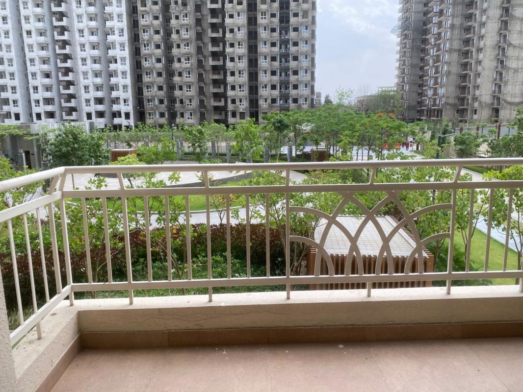 3 BHK for rent in Sector 88a, Gurugram — semi-furnished — 1900 sq.ft — The Center Court