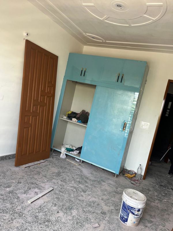 3 BHK for rent in Sector 9, Gurugram — semi-furnished — 300 sq.ft