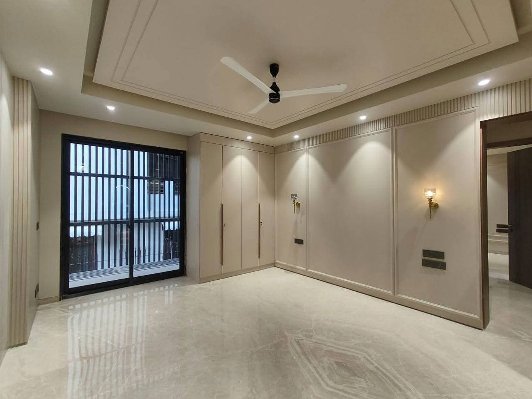 3 BHK for rent in Sector 9, Gurugram — semi-furnished — 1745 sq.ft