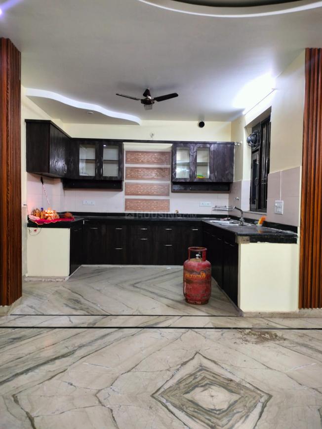 3 BHK for rent in Sector 9, Gurugram — semi-furnished — 1589 sq.ft