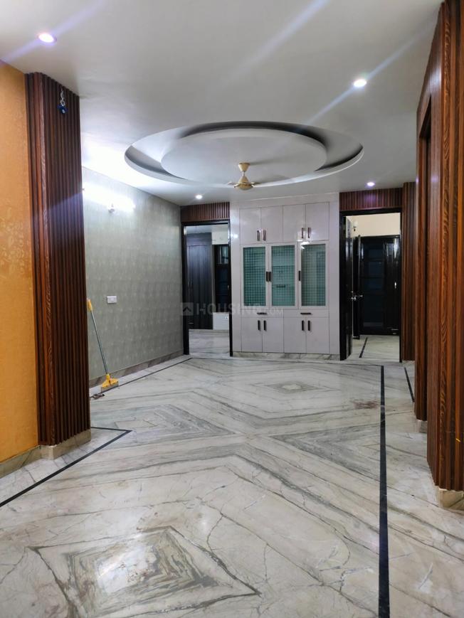 3 BHK for rent in Sector 9, Gurugram — semi-furnished — 1887 sq.ft