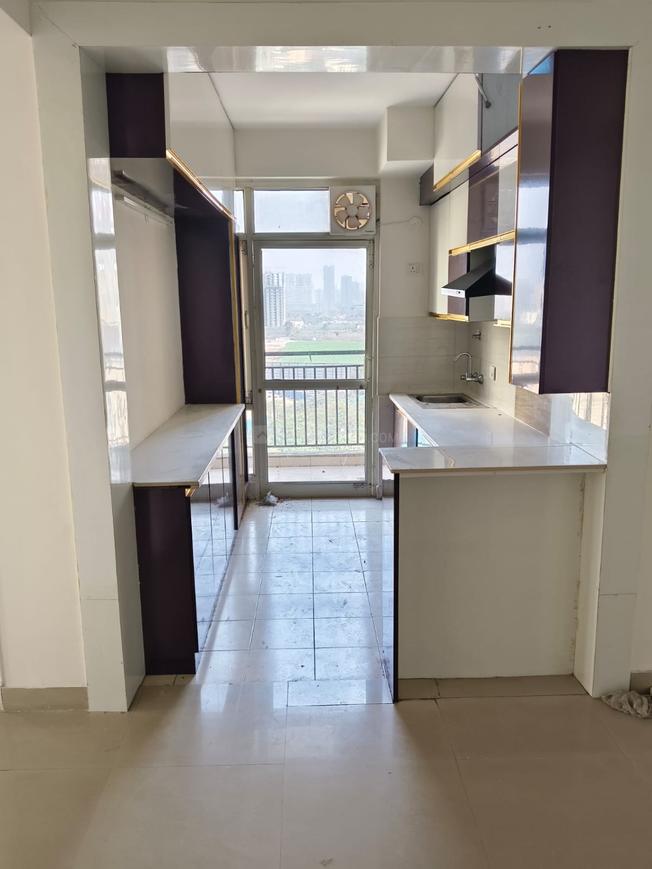 3 BHK for rent in Sector 90, Gurugram — semi-furnished — 1352 sq.ft — Shree Vardhman Flora