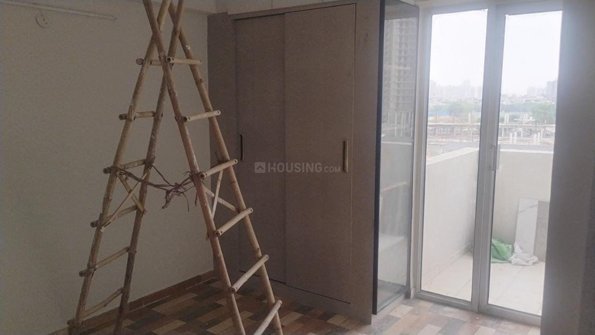 3 BHK for rent in Sector 90, Gurugram — semi-furnished — 700 sq.ft — MRG Ultimus
