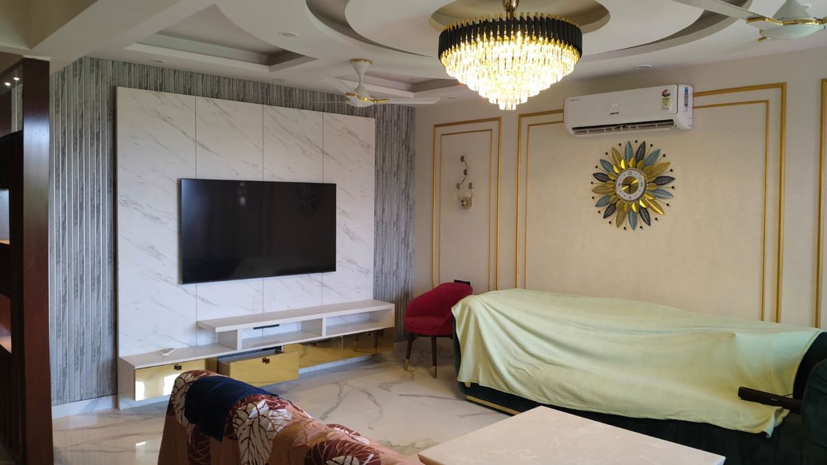 3 BHK for rent in Sector 92, Gurugram — semi-furnished — 1200 sq.ft — Sare Crescent Parc
