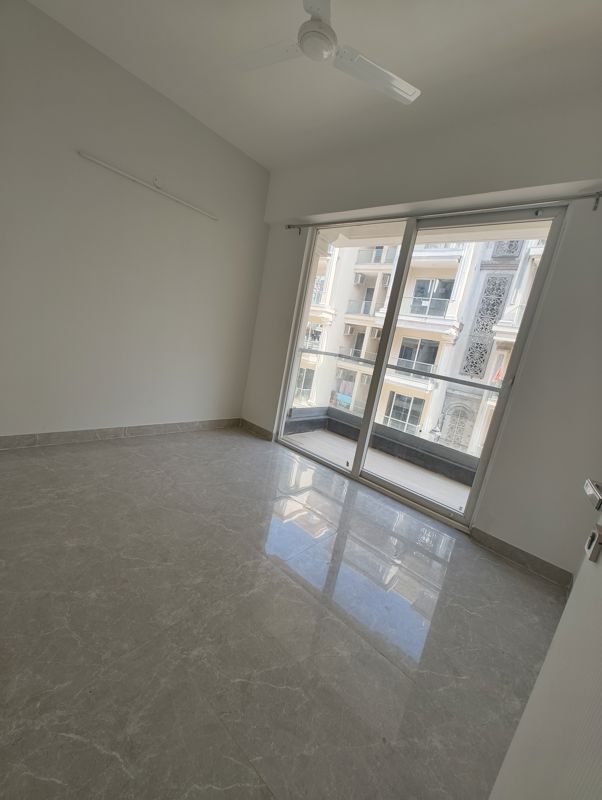 3 BHK for rent in Sector 92, Gurugram — semi-furnished — 1385 sq.ft — Signature Global City 92