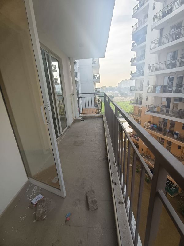 3 BHK for rent in Sector 92, Gurugram — unfurnished — 850 sq.ft — ROF Amaltas