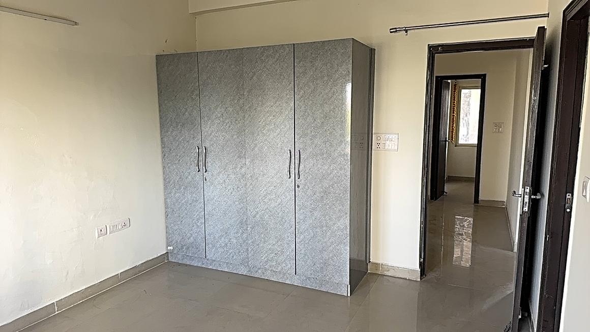 3 BHK for rent in Sector 95, Gurugram — semi-furnished — 1750 sq.ft — Ramprastha Shanti Vihar