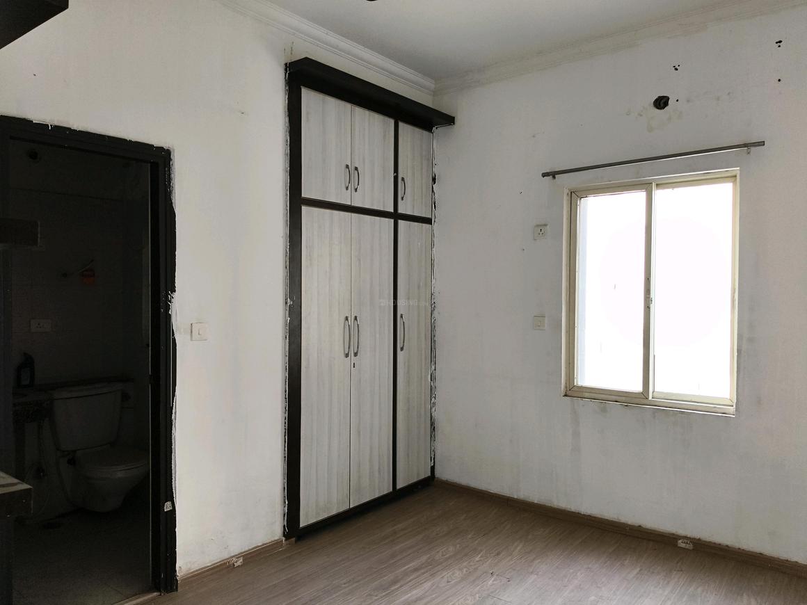 3 BHK for rent in Sector 95, Gurugram — semi-furnished — 1350 sq.ft — Ramprastha Shanti Vihar