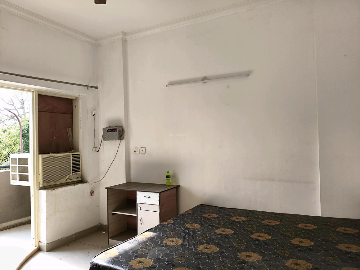 3 BHK for rent in Sector 95, Gurugram — semi-furnished — 1350 sq.ft — Ramprastha Shanti Vihar