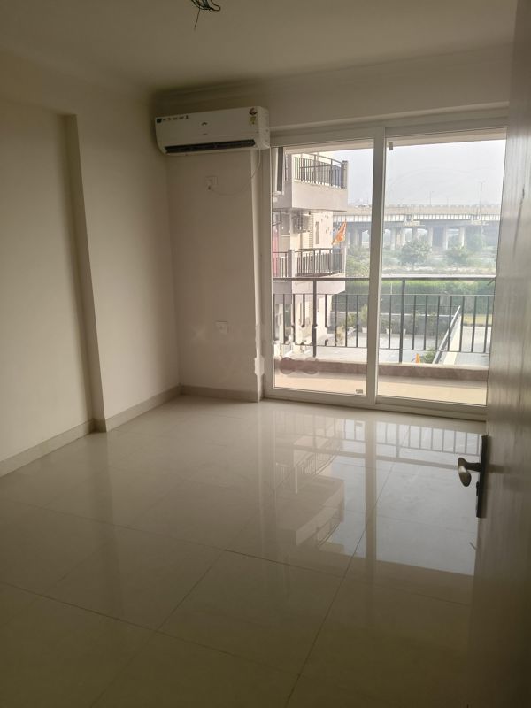 3 BHK for rent in Sector 99, Gurugram — semi-furnished — 1875 sq.ft — Pareena The Elite Residences