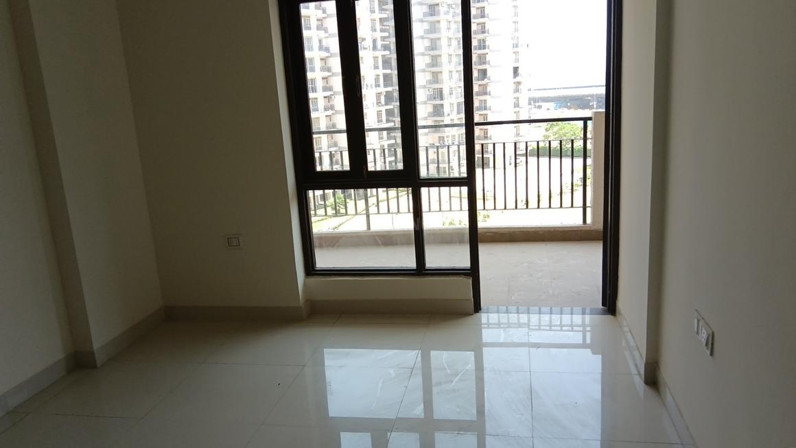 3 BHK for rent in Sector 99, Gurugram — semi-furnished — 1770 sq.ft — Cosmos Express 99