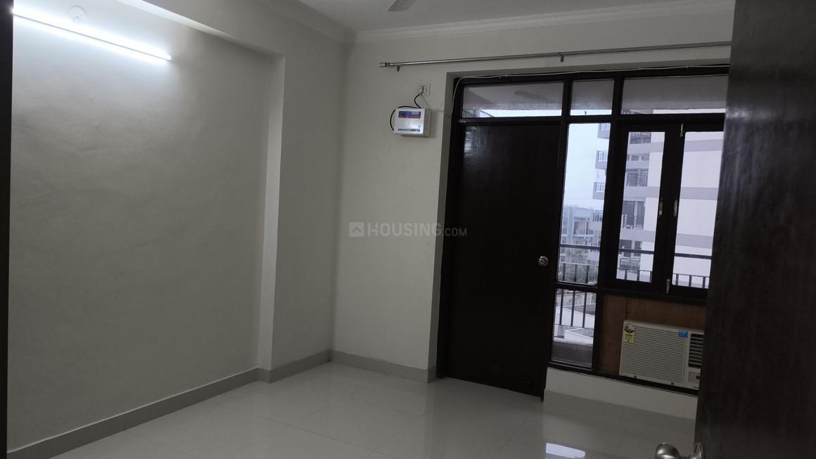 3 BHK for rent in Sector 99, Gurugram — semi-furnished — 1550 sq.ft — Cosmos Express 99