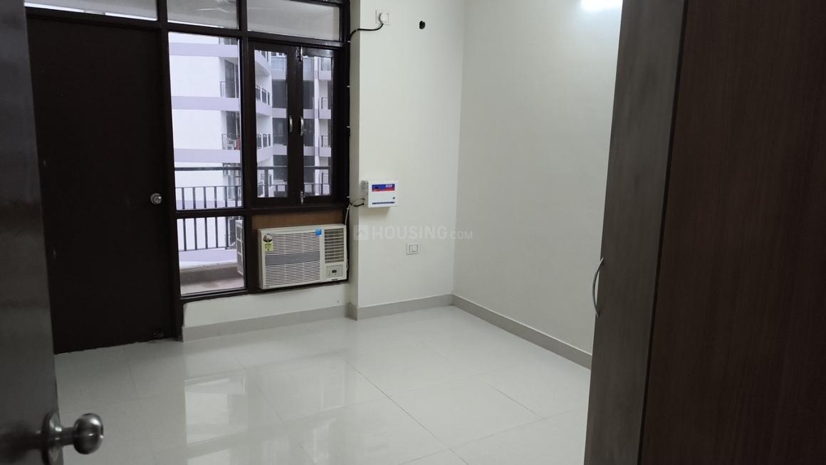 3 BHK for rent in Sector 99, Gurugram — semi-furnished — 1700 sq.ft — Pareena Express Heights