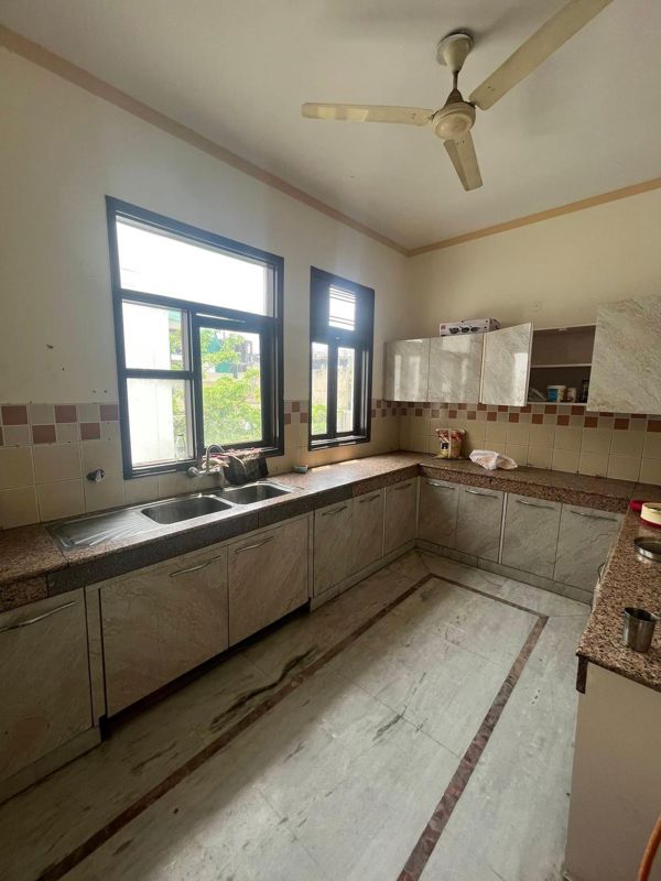 3 BHK for rent in Sohna Sector 11, Gurugram — semi-furnished — 263 sq.ft