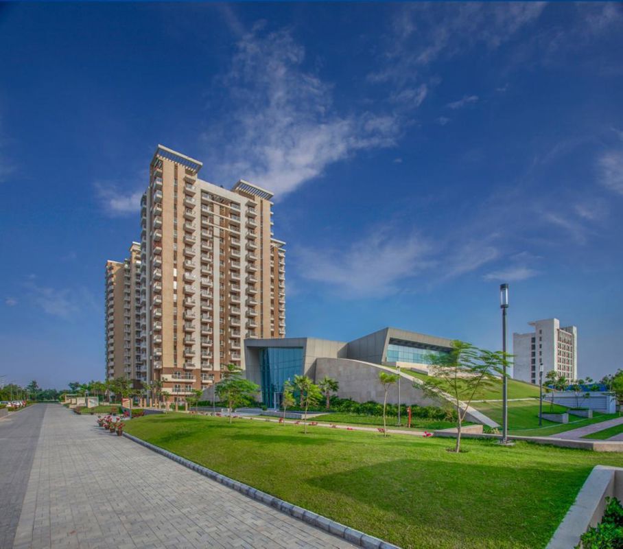 3 BHK for rent in Sohna Sector 2, Gurugram — semi-furnished — 2122 sq.ft — Eldeco Accolade