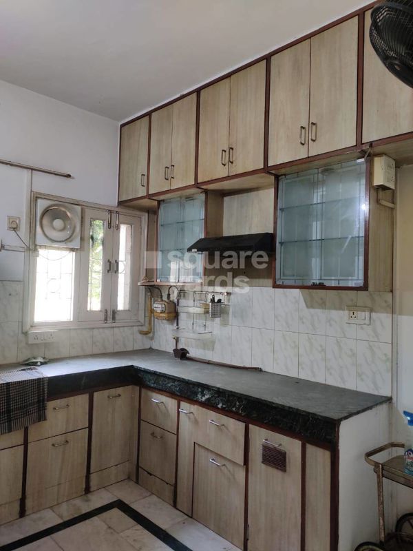 3 BHK for rent in Sohna Sector 33, Gurugram — semi-furnished — 1289 sq.ft — Breez Global Heights