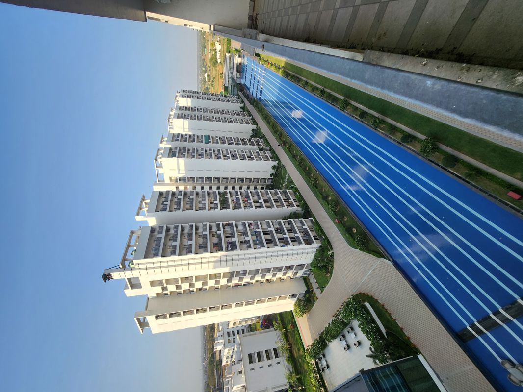 3 BHK for rent in Sohna Sector 33, Gurugram — semi-furnished — 1789 sq.ft — Central Park Flower Valley Aqua Front Towers