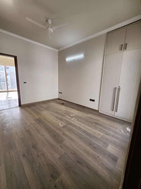 3 BHK for rent in Sohna Sector 33, Gurugram — semi-furnished — 1789 sq.ft — Central Park Flower Valley Aqua Front Towers