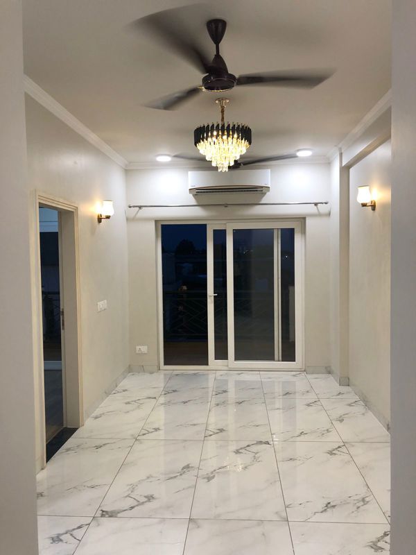 3 BHK for rent in Sohna Sector 33, Gurugram — furnished — 1210 sq.ft — Central Park Flower Valley
