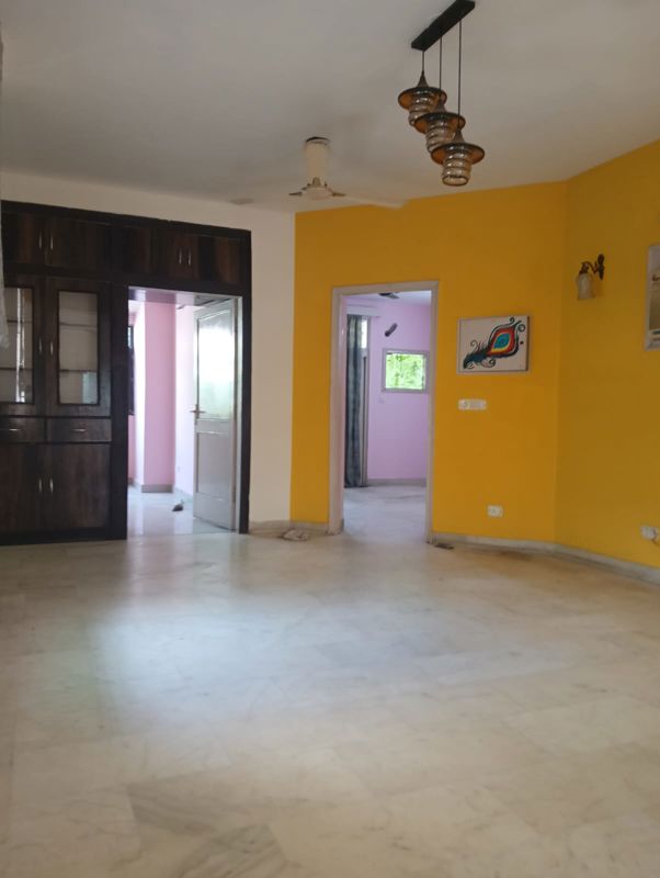 3 BHK for rent in Sohna Sector 33, Gurugram — semi-furnished — 1789 sq.ft — Central Park Flower Valley Aqua Front Towers