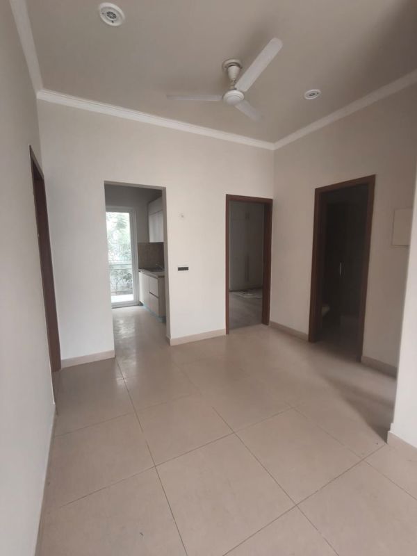3 BHK for rent in Sohna Sector 35, Gurugram — semi-furnished — 1845 sq.ft — Silverglades The Melia