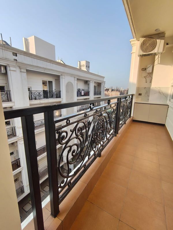3 BHK for rent in Sohna Sector 35, Gurugram — semi-furnished — 1230 sq.ft — NKV Golden Avenue