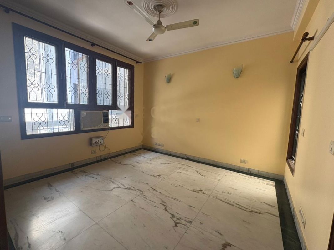 3 BHK for rent in South City 1, Gurugram — semi-furnished — 4000 sq.ft