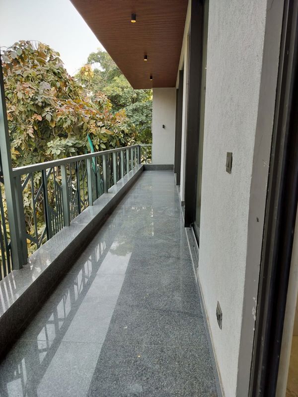 3 BHK for rent in South City 1, Gurugram — furnished — 240 sq.ft — Unitech South City 1