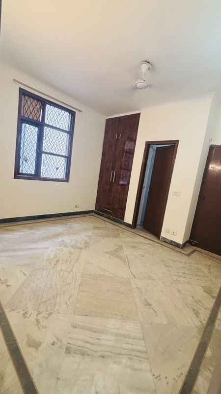 3 BHK for rent in Suncity, Gurugram — semi-furnished — 1261 sq.ft