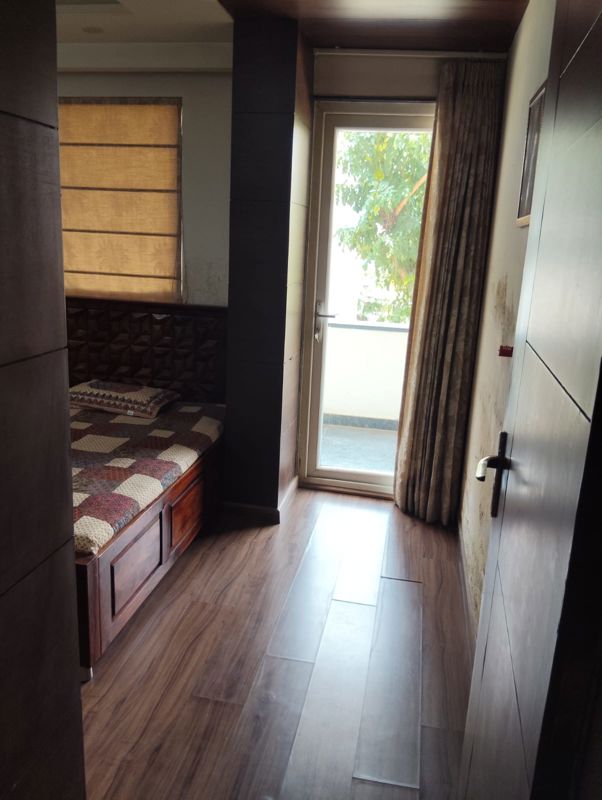 3 BHK for rent in Sushant Lok ii, Gurugram — furnished — 2000 sq.ft