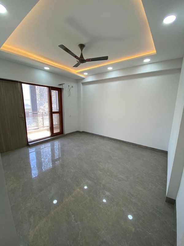 3 BHK for rent in Sushant Lok Iii, Gurugram — semi-furnished — 2000 sq.ft